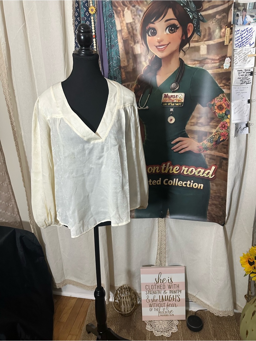 Band Of The Free Cream V-Neck Long Sleeve Women's Top